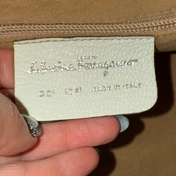 Authentic Salvatore Ferragamo Purse - Picture 11 of 11